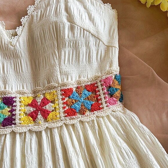 Apricot Boho Women's V-Neck Sleeveless Floral Lace Patchwork Color Block Dress - Picture 3 of 6